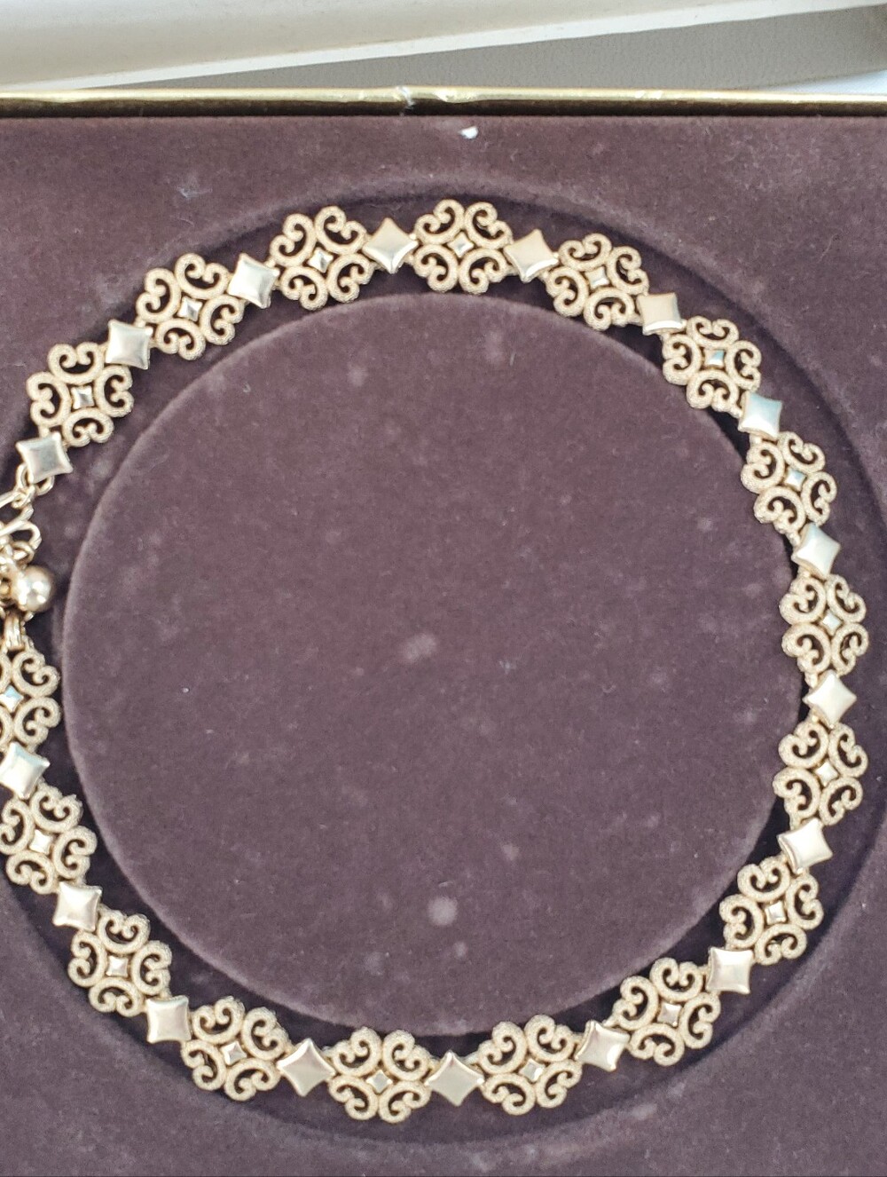 Vintage AVON choker in original box